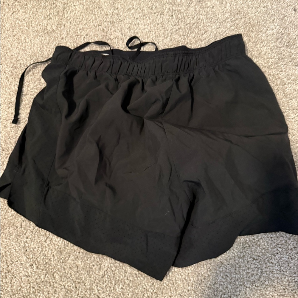 Nike shorts - Picture 3 of 3